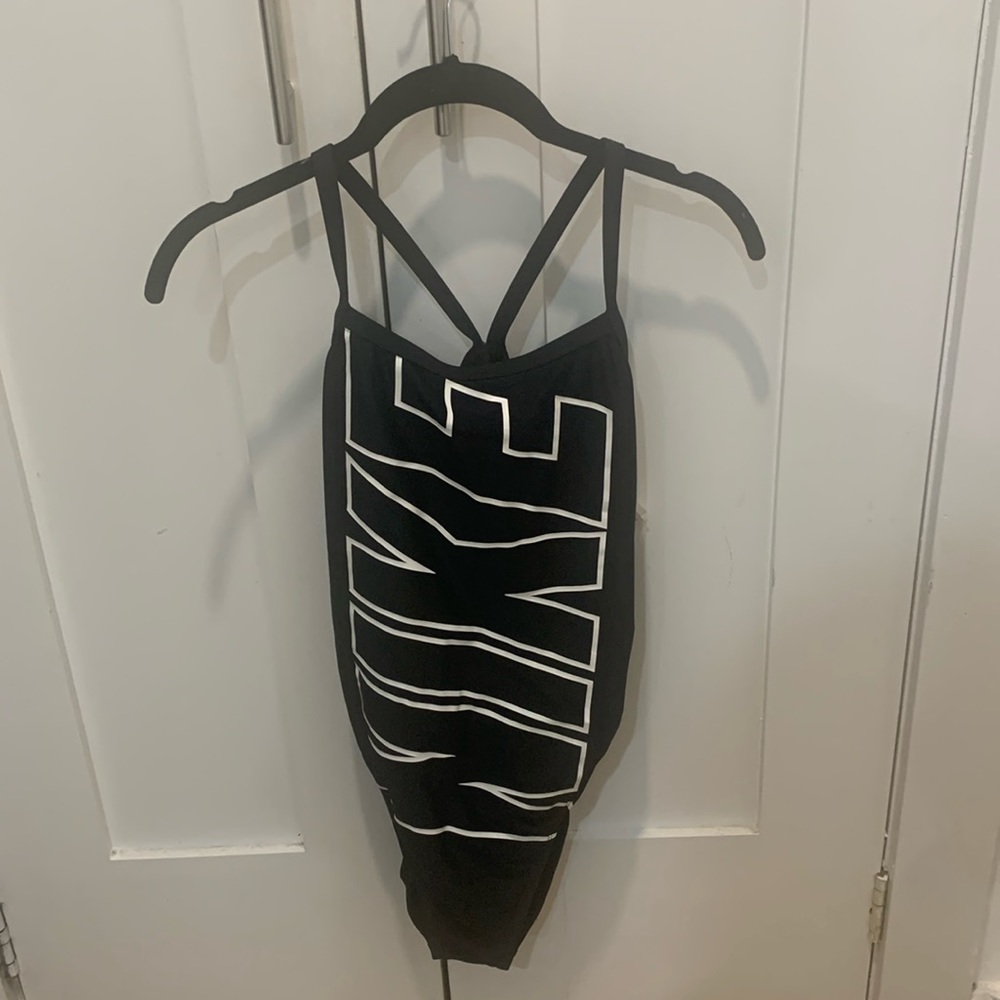 Nike athletic one piece swimsuit🩱 low back